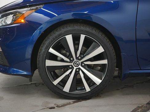 Used 2020 Nissan Altima 2.5 SR image 27