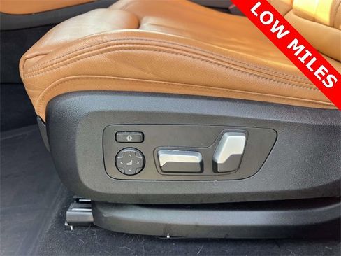 Used 2022 BMW X5 xDrive40i w/ Parking Assistance Package image 15