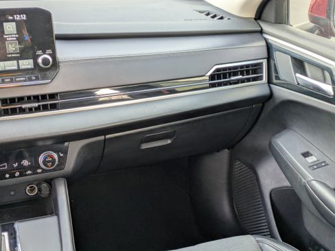 Used 2024 Mitsubishi Outlander SE image 18