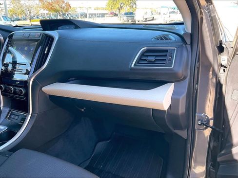 Used 2022 Subaru Ascent Premium w/ Convenience Package image 23