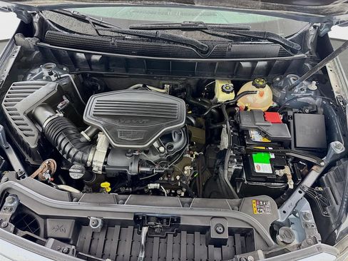 Used 2017 Cadillac XT5 Luxury w/ Driver Awareness Package image 33