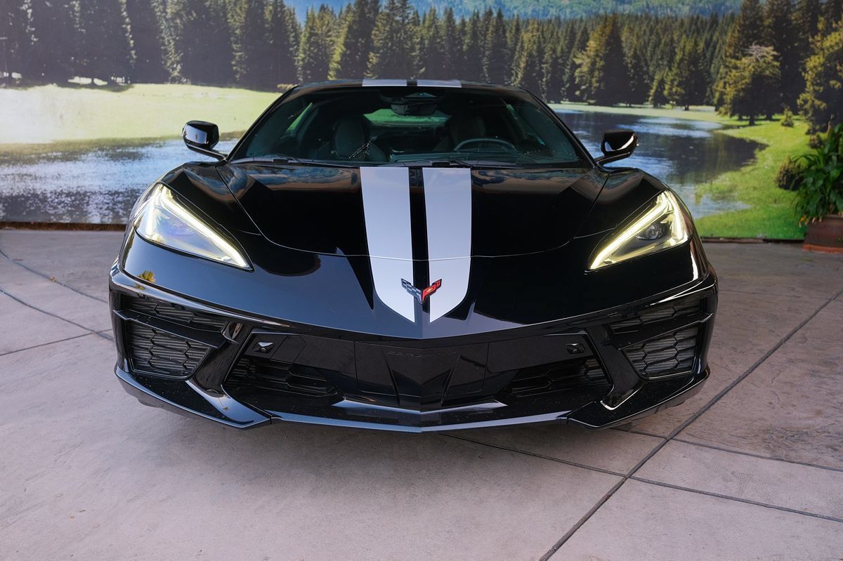 Used 2026 Chevrolet Corvette Stingray Preferred Cpe w/ Stealth Interior Trim Package RWD image 2