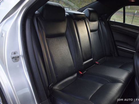 Used 2011 Chrysler 300 C w/ Sound Group RWD image 15