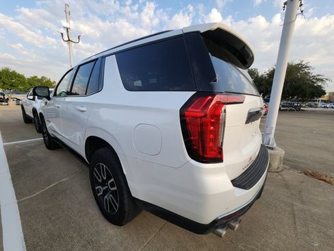 Used 2024 GMC Yukon AT4 w/ Technology Package AWD/4WD image 4