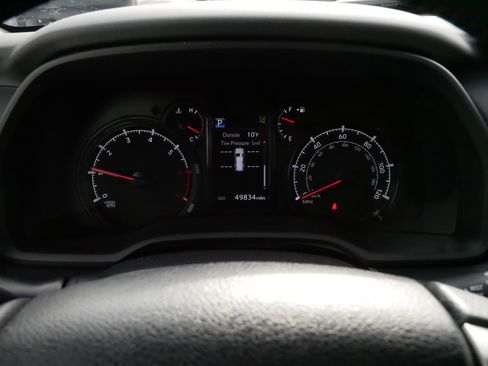 Certified 2024 Toyota 4Runner SR5 image 21