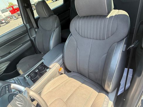 Used 2025 Hyundai Palisade Calligraphy AWD/4WD image 13