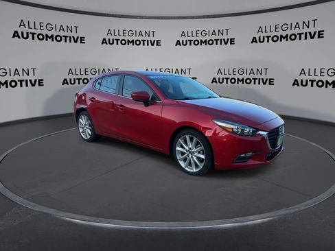 Used 2017 MAZDA MAZDA3 Touring FWD image 4