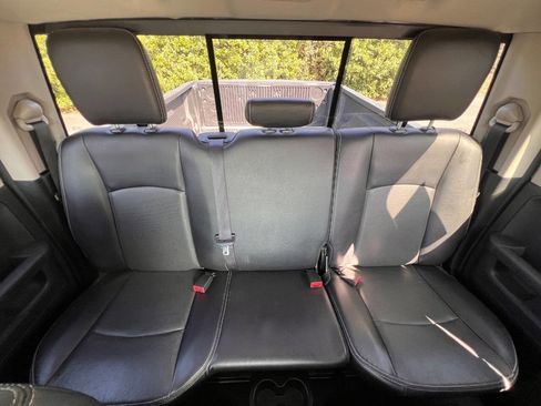 Used 2017 RAM 1500 Laramie image 28