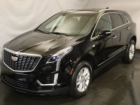 New 2026 Cadillac XT5 Luxury image 1