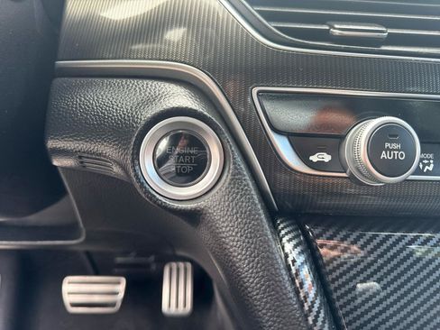 Used 2019 Honda Accord Sport image 19