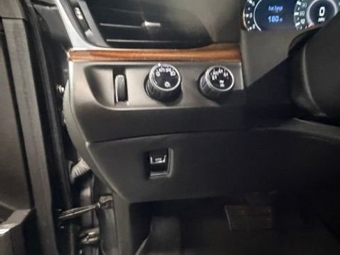 Used 2016 Cadillac Escalade Premium AWD/4WD image 22