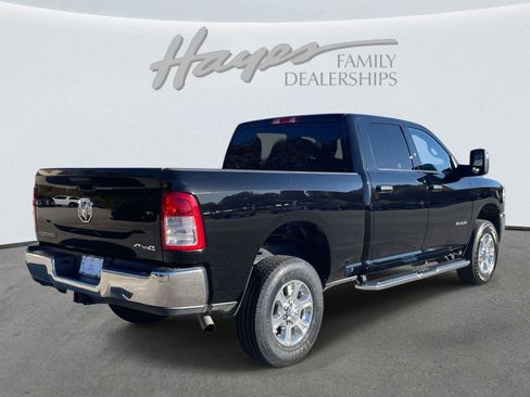 Used 2024 RAM 2500 Big Horn w/ Bed Utility Group image 32
