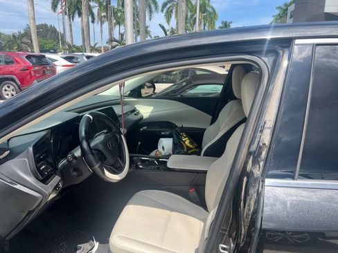 Used 2023 Lexus RX 350 FWD image 3