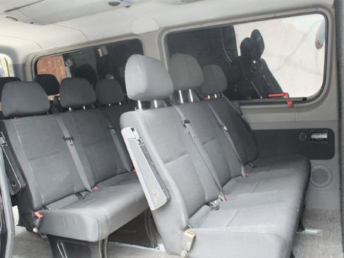 Used 2016 Mercedes-Benz Sprinter 2500 image 9