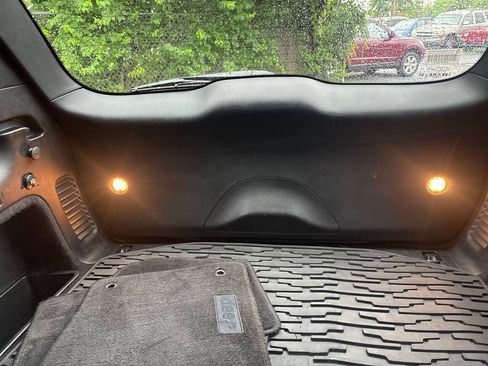 Used 2015 Jeep Grand Cherokee Limited AWD/4WD image 18