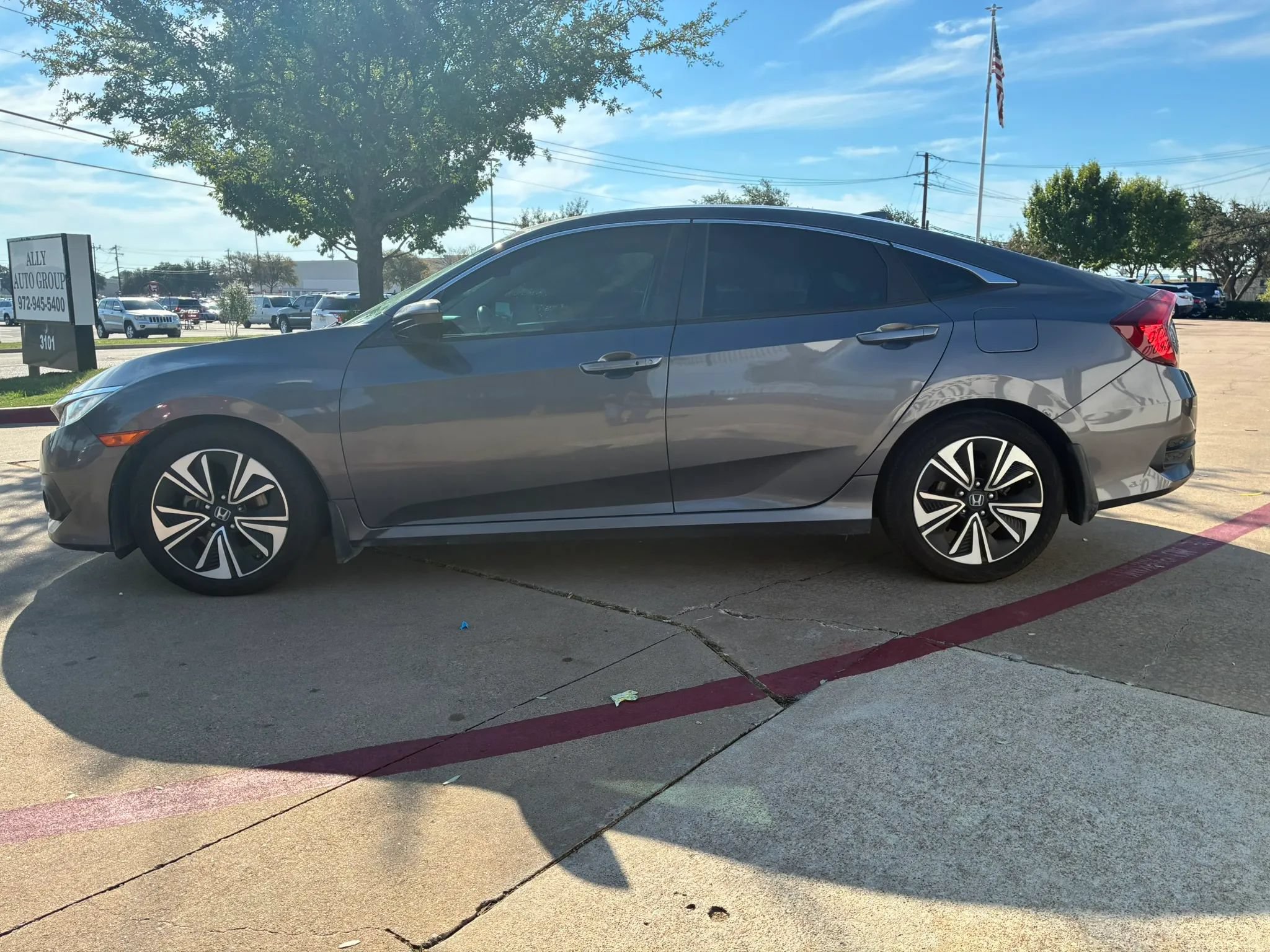 Used 2016 Honda Civic EX-L image 4