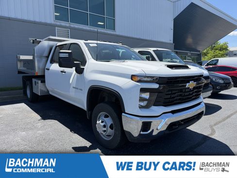 New 2026 Chevrolet Silverado 3500 W/T AWD/4WD image 1