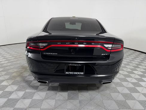 Used 2018 Dodge Charger SXT Plus RWD image 6