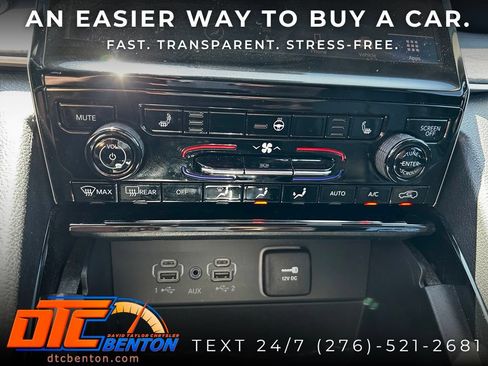 Used 2023 Jeep Grand Cherokee L Limited AWD/4WD image 24