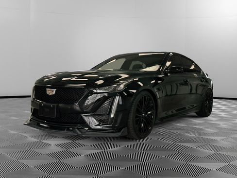 Used 2022 Cadillac CT5 V w/ LPO, ONYX Package image 4