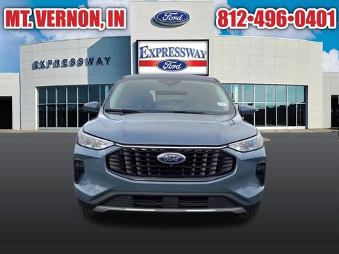 Used 2023 Ford Escape Active w/ Tech Pack #2 AWD/4WD image 4