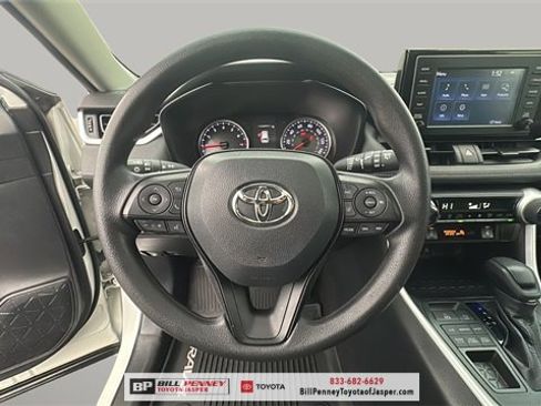 Used 2019 Toyota RAV4 XLE image 17