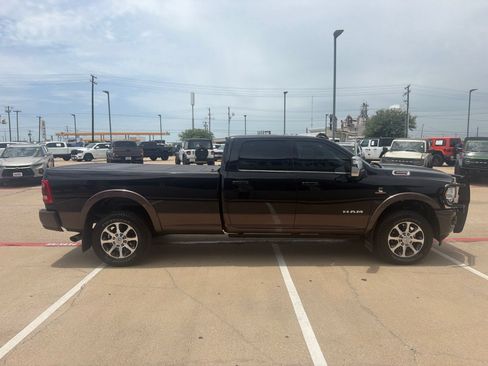 Used 2024 RAM 3500 Limited w/ Towing Technology Group AWD/4WD image 4