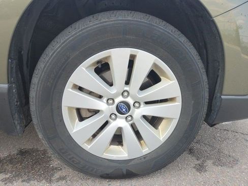 Used 2019 Subaru Outback 2.5i Premium AWD/4WD image 21