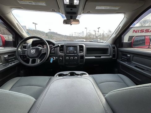 Used 2018 RAM 2500 Tradesman w/ Chrome Appearance Group image 6