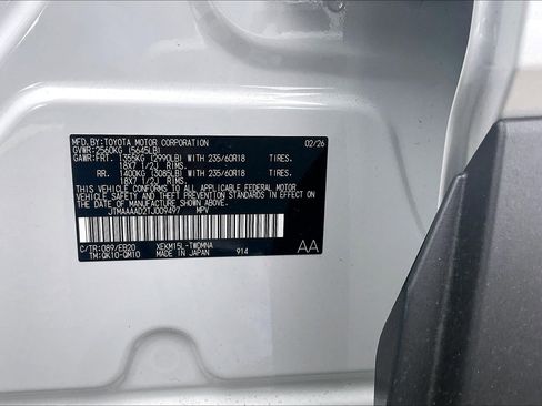 New 2026 Toyota C-HR AWD/4WD image 17