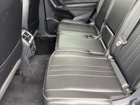 Used 2024 Volkswagen Tiguan Wolfsburg Edition image 23