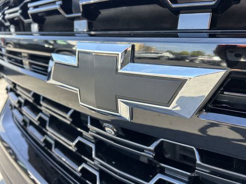 Used 2023 Chevrolet Tahoe Z71 w/ Z71 Off-Road Package image 32