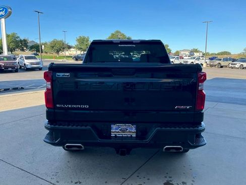 Used 2025 Chevrolet Silverado 1500 RST w/ Z71 Off-Road Package AWD/4WD image 6