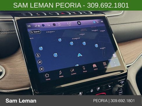 New 2025 Jeep Grand Cherokee Summit w/ Obsidian Package image 13