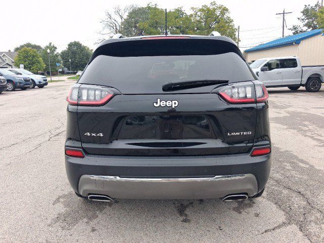 Used 2019 Jeep Cherokee Limited w/ Luxury Group AWD/4WD image 4