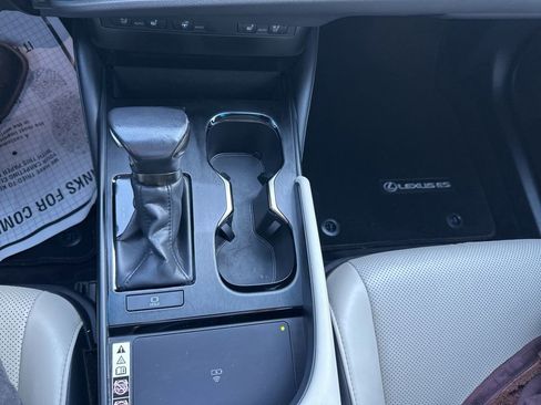 Used 2023 Lexus ES 350 w/ Premium Package image 25