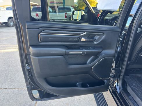 Used 2019 RAM 1500 Limited w/ Body Color Bumper Group image 19