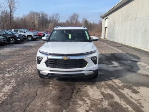 New 2026 Chevrolet TrailBlazer LT w/ LT Cold Weather Package AWD/4WD image 3
