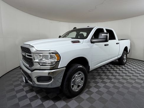 Used 2023 RAM 2500 Tradesman AWD/4WD image 2