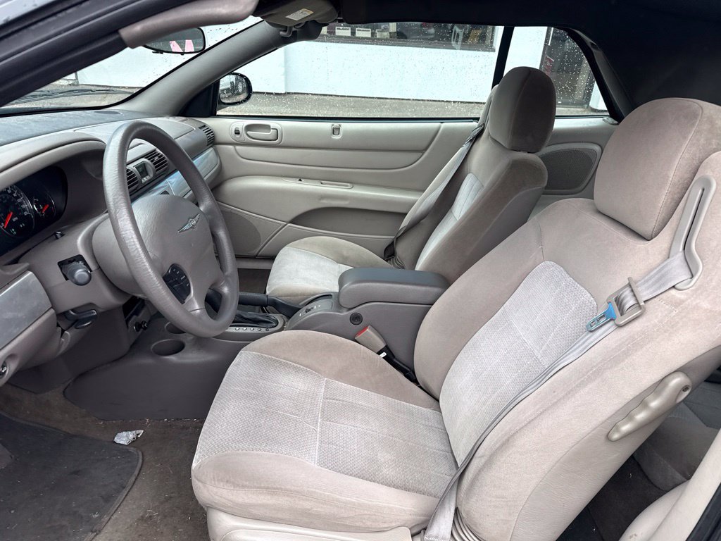 Used 2006 Chrysler Sebring Touring FWD image 19