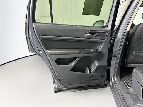 Used 2018 Volkswagen Atlas SE image 26