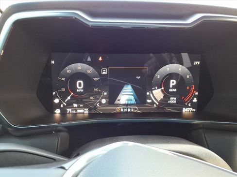 Used 2025 GMC Canyon Elevation w/ Convenience Package image 16