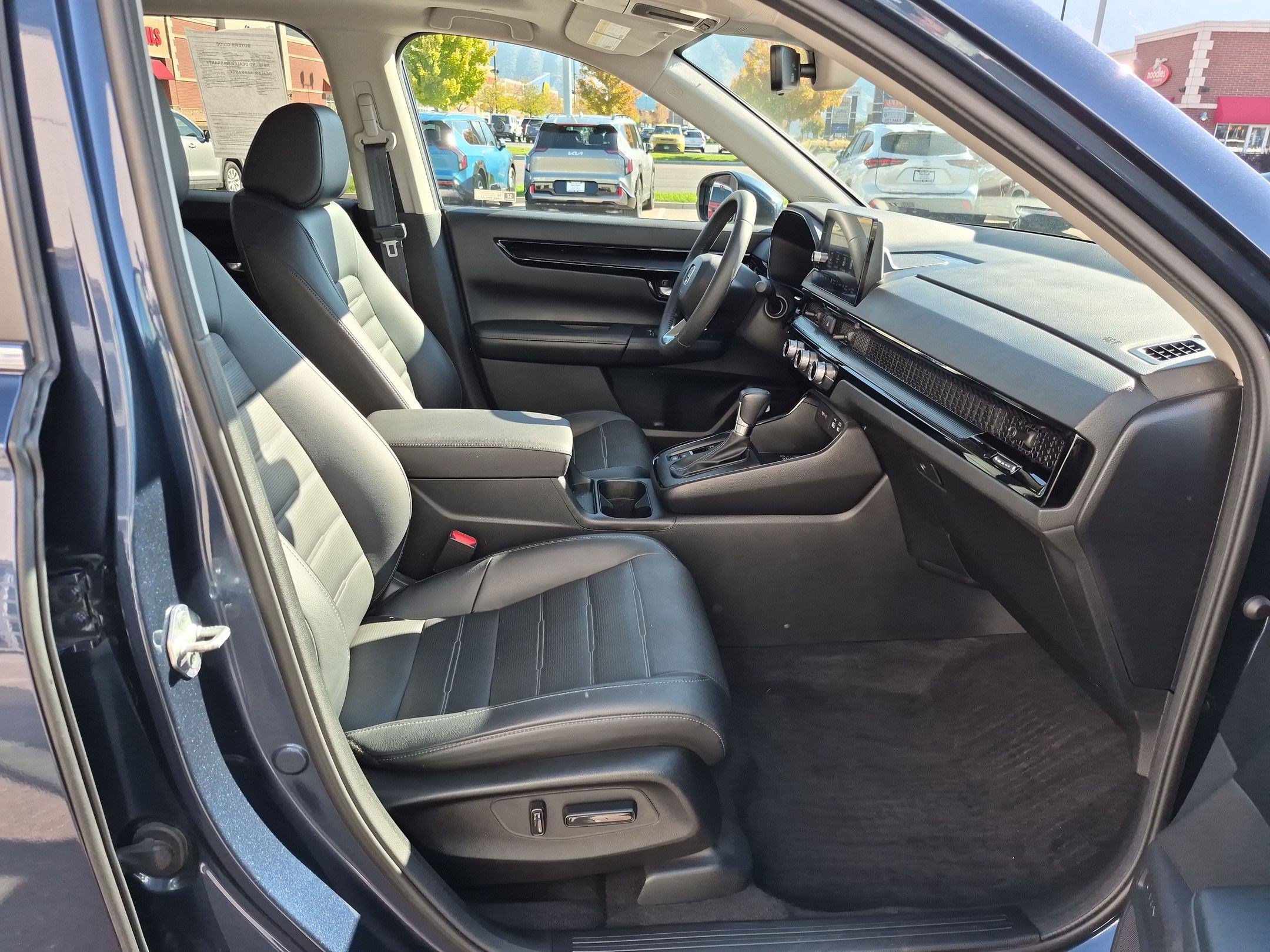 Used 2023 Honda CR-V EX-L image 34