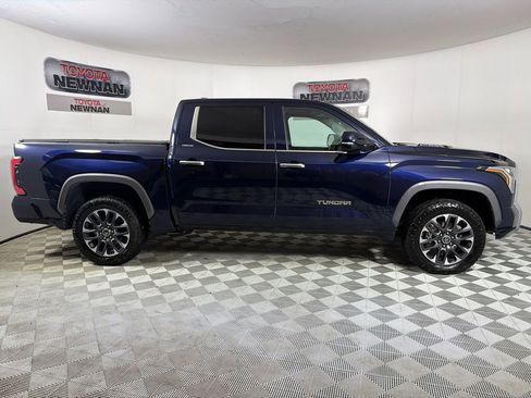 Used 2024 Toyota Tundra Limited AWD/4WD image 4
