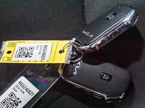 Used 2024 Kia Forte GT-Line image 23