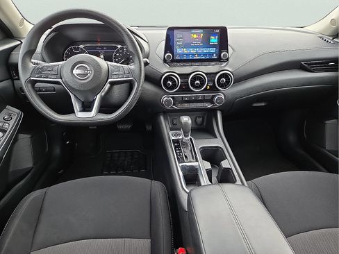 Used 2025 Nissan Sentra SV FWD image 11
