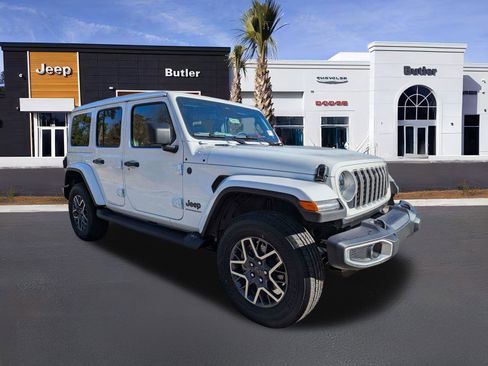 New 2026 Jeep Wrangler Sahara image 8