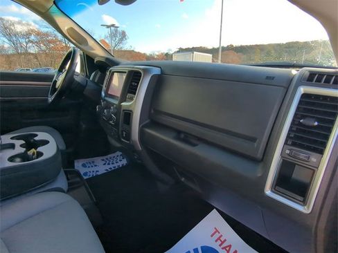 Used 2022 RAM 1500 Classic SLT w/ Electronics Convenience Group image 28