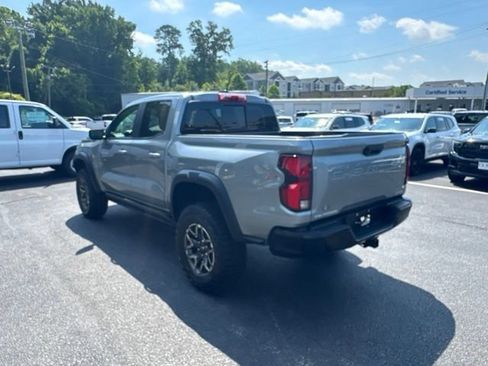 Used 2026 Chevrolet Colorado ZR2 w/ Technology Package AWD/4WD image 20