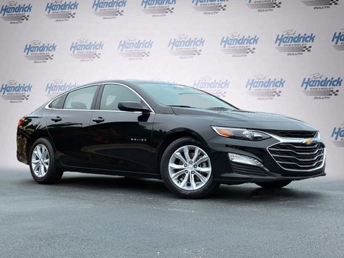 Used 2024 Chevrolet Malibu LT FWD image 2
